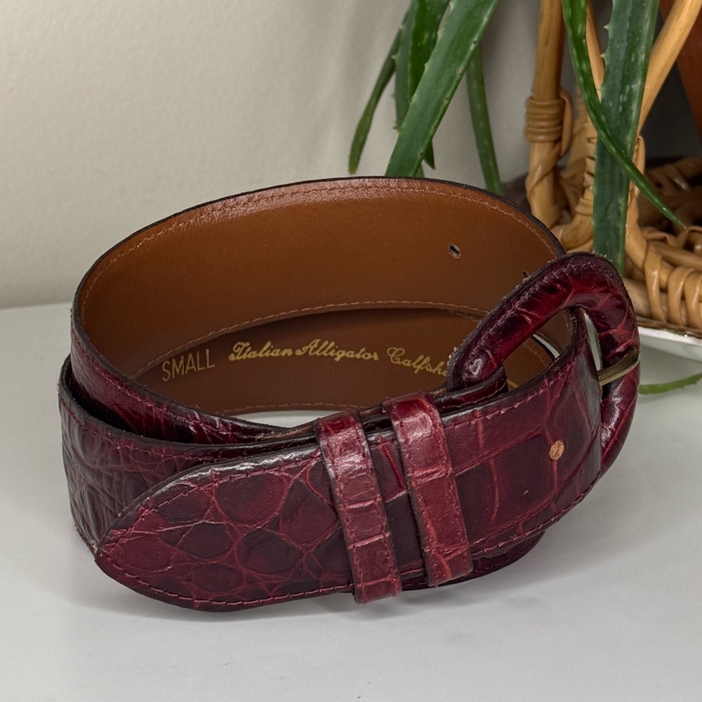 Vintage Talbots Italian Leather Oxblood Croc Embossed Waist Belt Small 80s 90s - Picture 3 of 8